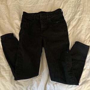 Plain black skinny jeans
